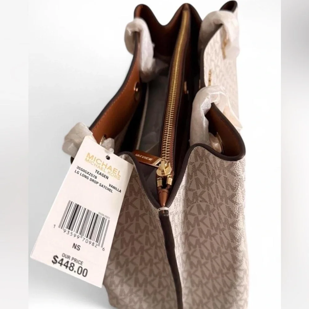 NWT ~ Michael Kors Teagan Large Logo Shoulder Bag in Vanilla (style #35S0GXZS7B)